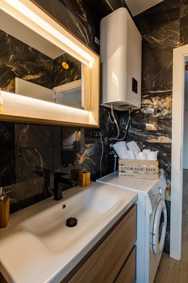 Apartment Dado