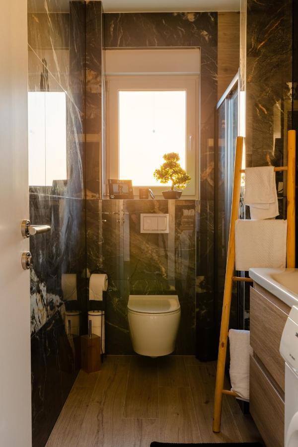 Apartment Dado *